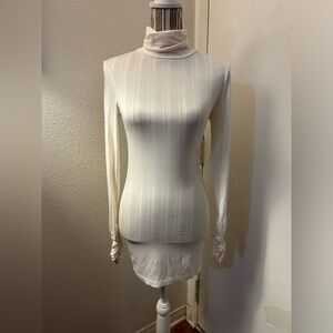 Karen Kane  long sleeve turtleneck